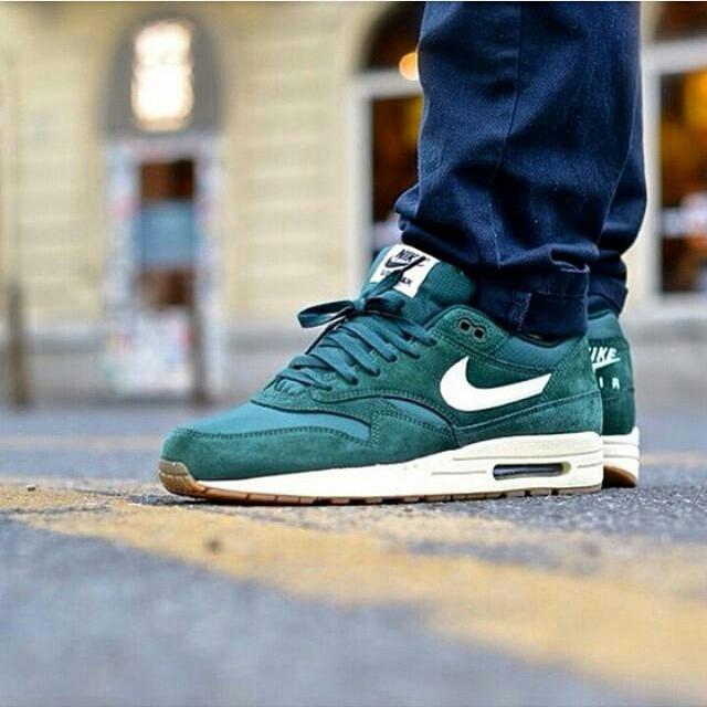 nike air max 1 suede pack