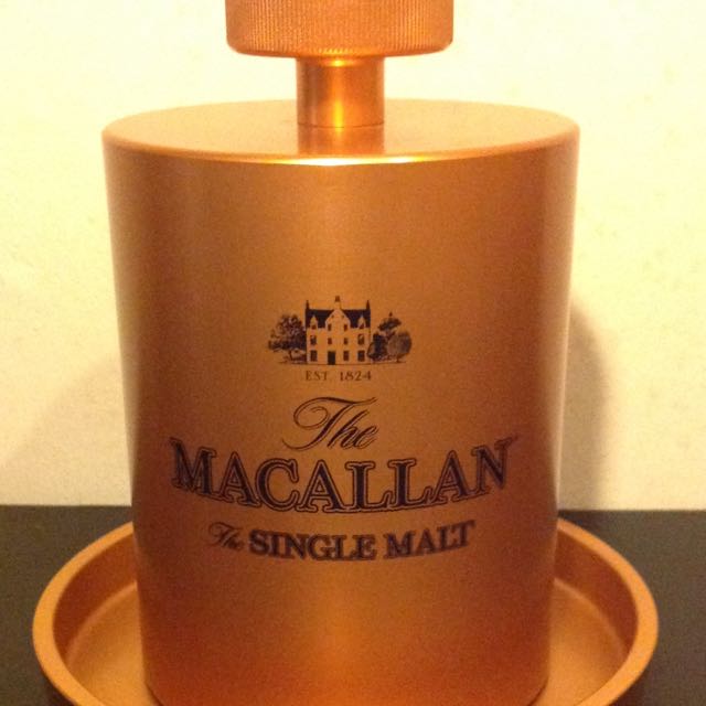 https://media.karousell.com/media/photos/products/2015/03/04/authentic_macallan_ice_ball_maker_1425434027_62a872cd.jpg