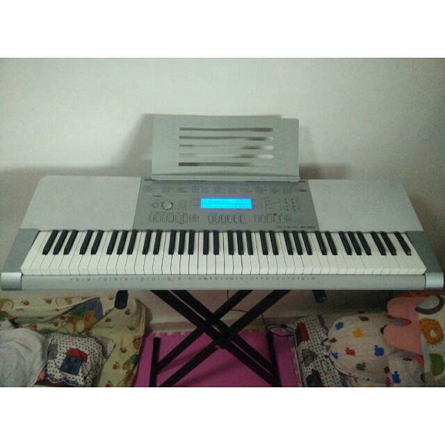 CLEARANCE SALES Casio WK 225 76 Keys Portable Keyboard