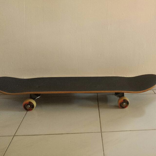 MINI LOGO SKATEBOARD, Sports Equipment, Sports & Games, Skates