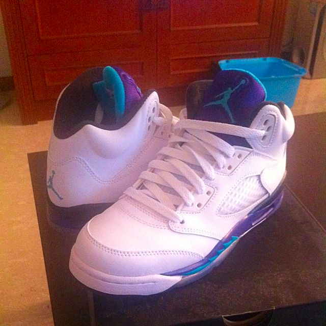 Air Jordan 5 White Grape Size 4.5Y Women s Fashion Footwear