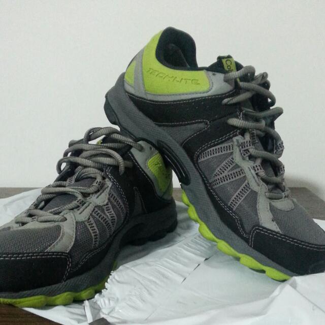 columbia techlite mens shoes