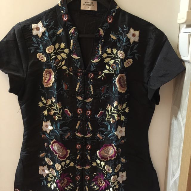 Madame Butterfly Black Cheongsam Top Women S Fashion On Carousell