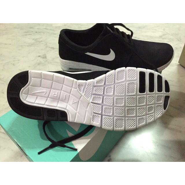 sb stefan janoski max skateboarding trainers in white
