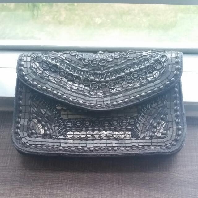 witchery clutch