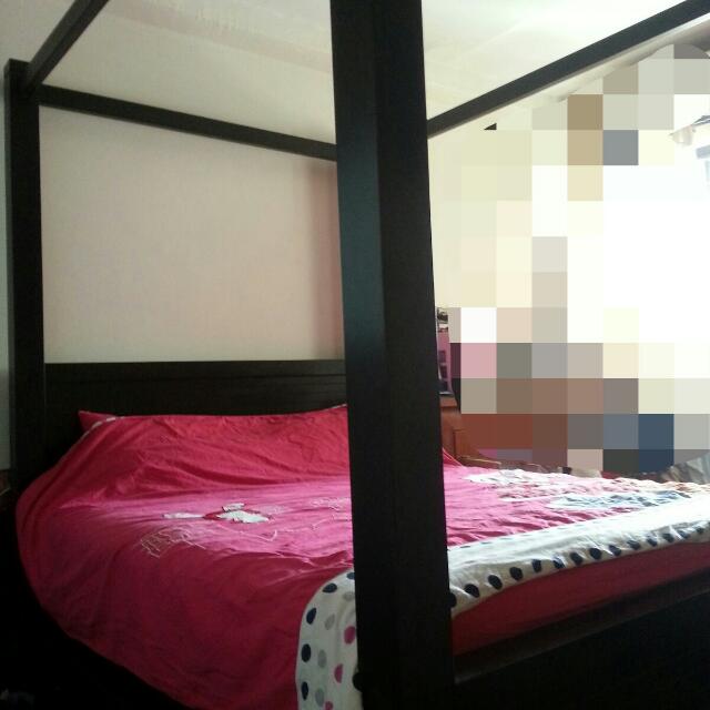Queen Size Solid Wood Poster Bed Frame Used Furniture On Carou