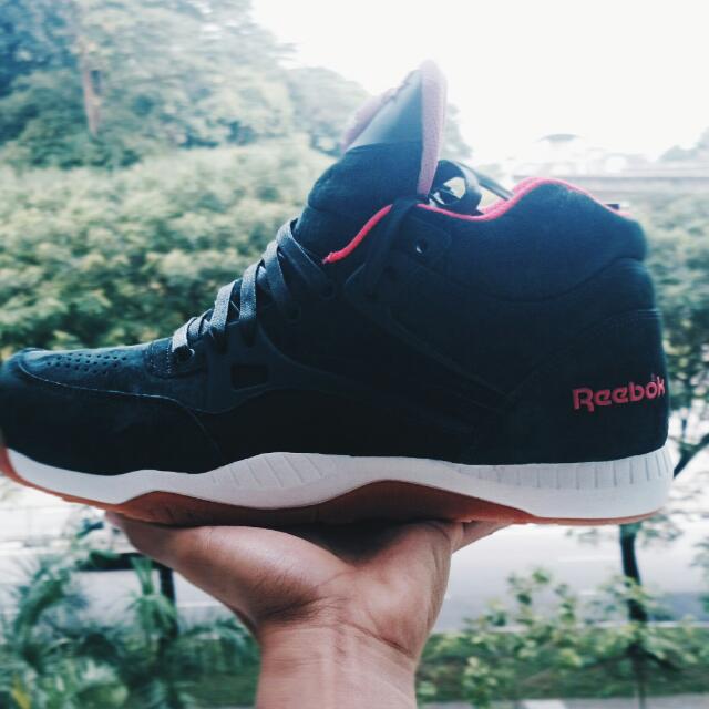 Reebok x the hundreds shop