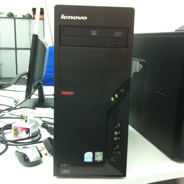 Lenovo Desktop Cpu Tower On Carou