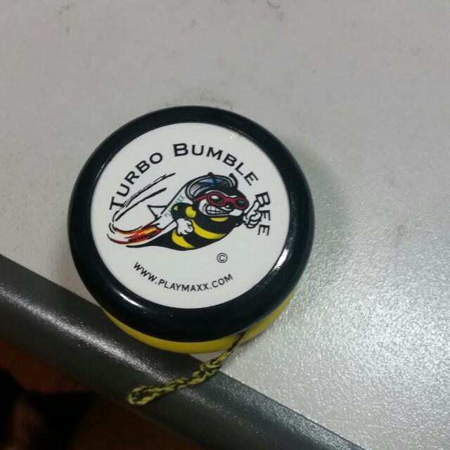 Old School Bumble Bee Yoyo, Hobbies & Toys, Toys & Games on Carousell
