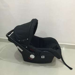 Brand New Infant car seat (iSafe)(Pram not included)