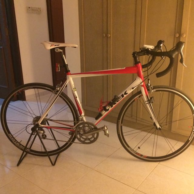 Trek 1.7 hotsell road bike