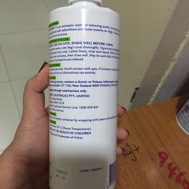 sebazole dog shampoo