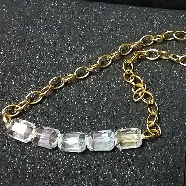 Rectangular Diamond Necklace (Category: Necklaces) located in Singapore. Submitted by p.belleza (Listing ID 15867956, Image 2). Description: .