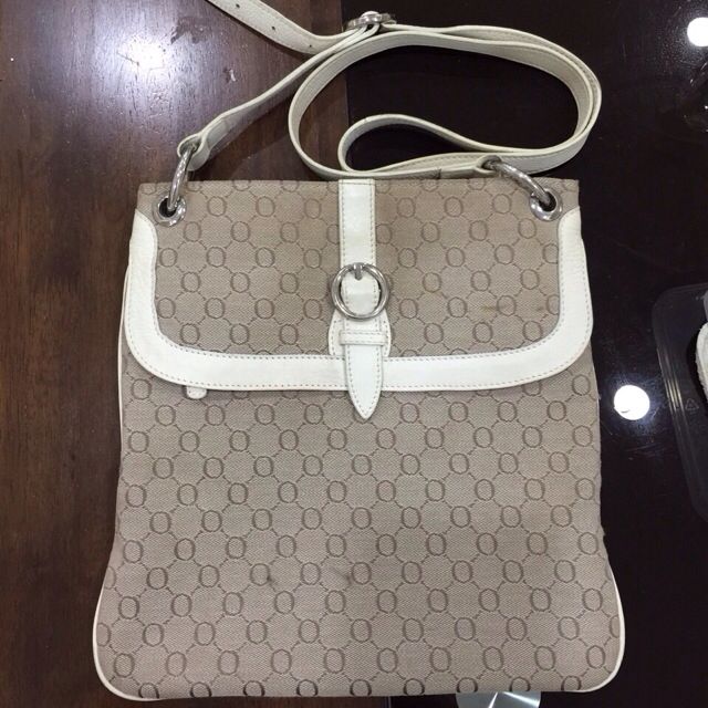 oroton messenger bag