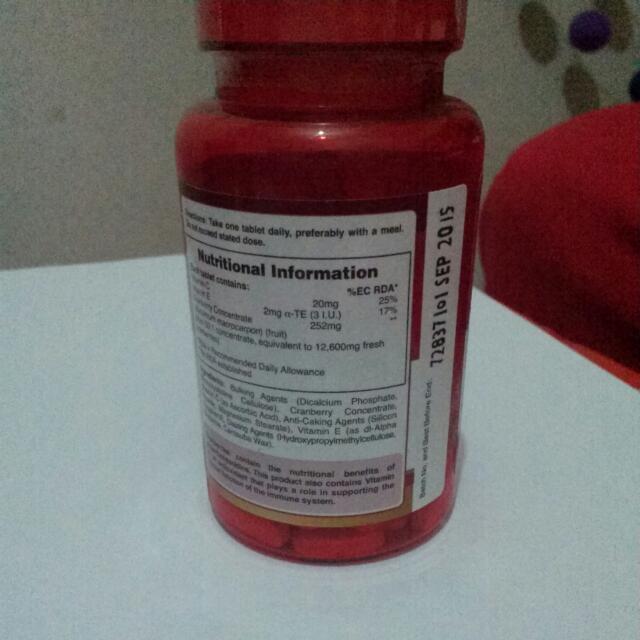 Holland And Barrett Cranberry Fruit Concentrate With Vitamins C&E 100