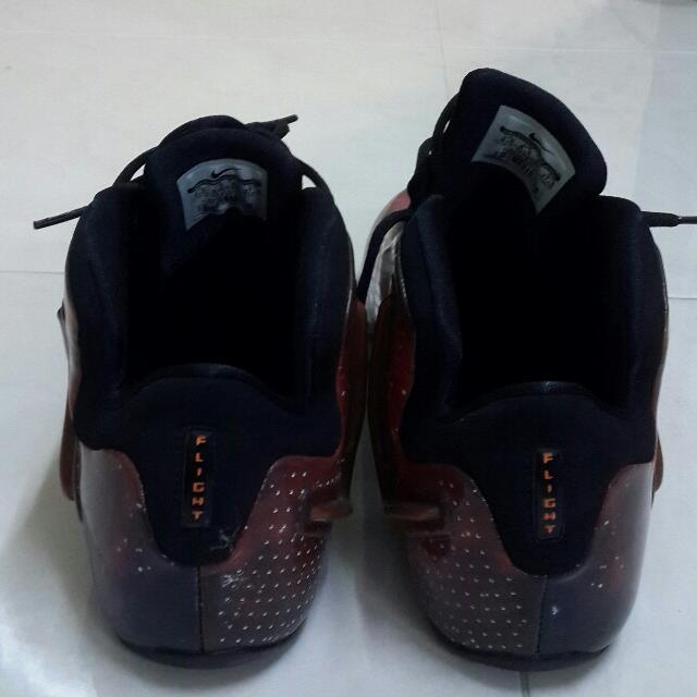 NIKE ZOOM HYPERFLIGHT PRM SUPERHERO GALAXY LEBRON Men s