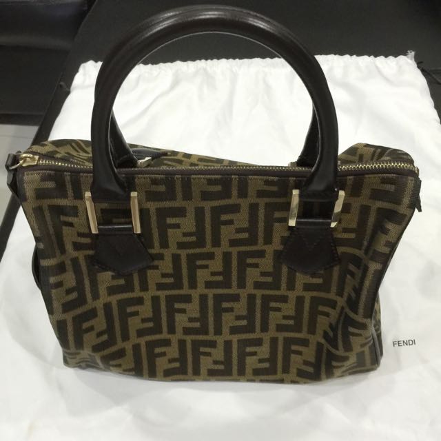 fendi sherpa bag