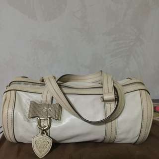 Rush sale! Gucci Boston Bag size 25, Luxury, Bags & Wallets on Carousell