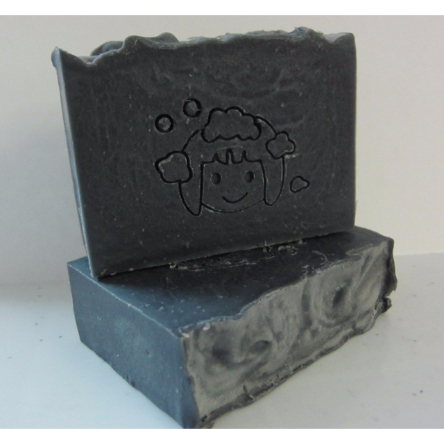 Black Shampoo Bar, Produk Badan dan kecantikan di Carousell