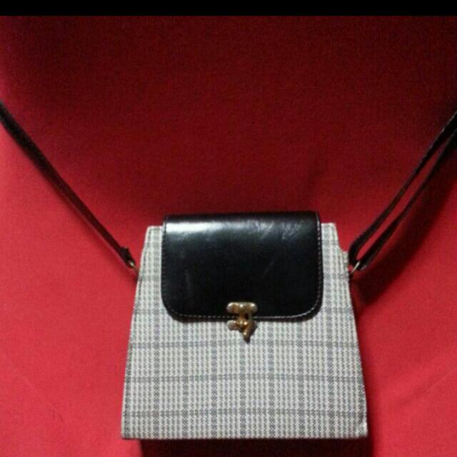 Vintage Inspired Bag, Women's Fashion, Bags & Wallets, Tote Bags on