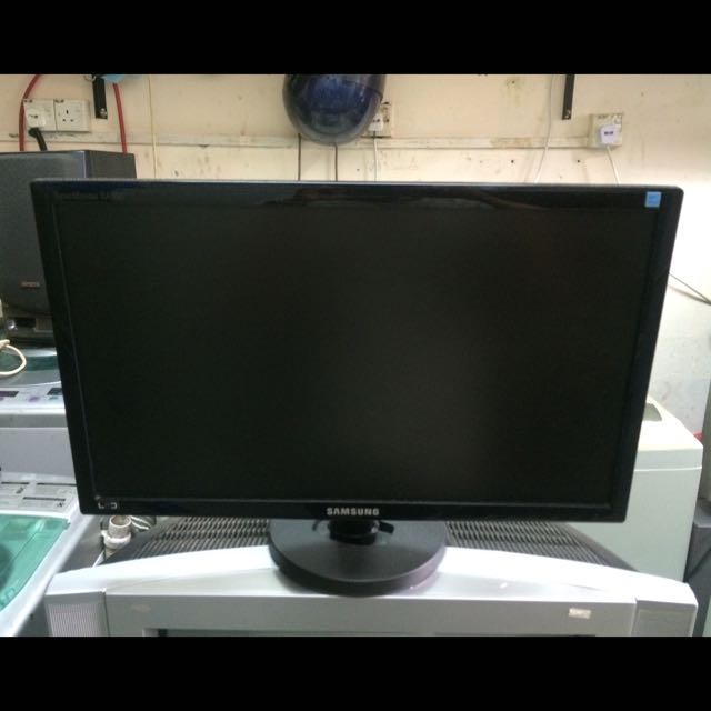 Samsung Lcd Monitor 20", Computers & Tech, Parts & Accessories, Monitor