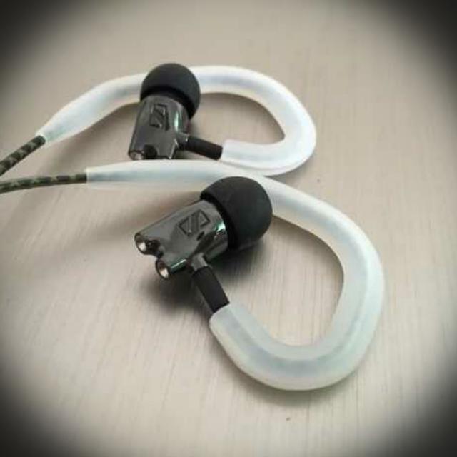 New Silicon Ear Loop Or Hook For InEarMonitor IEM Earphones, Audio