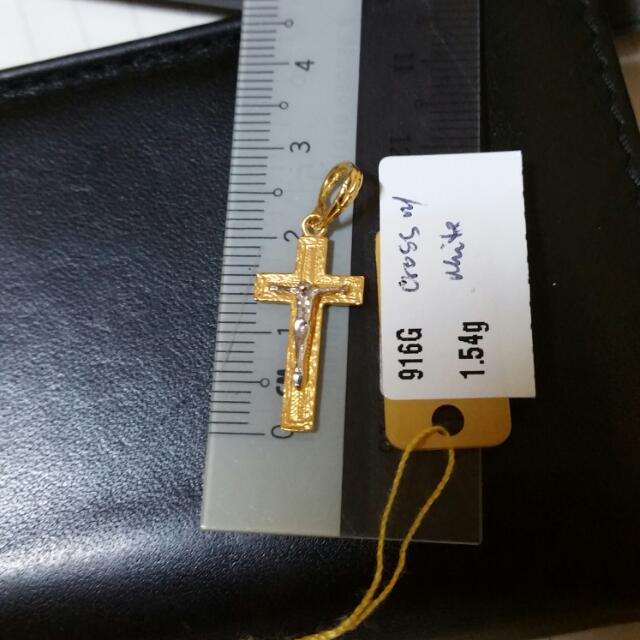 916 gold cross pendant store
