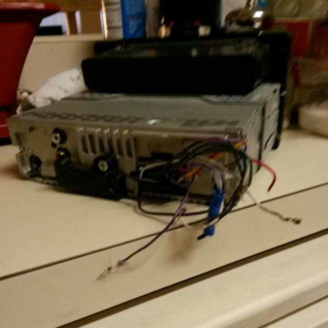 Sony Car Stereocdxgt56uiw Explode 52w X4 Speaker Power With A Cd