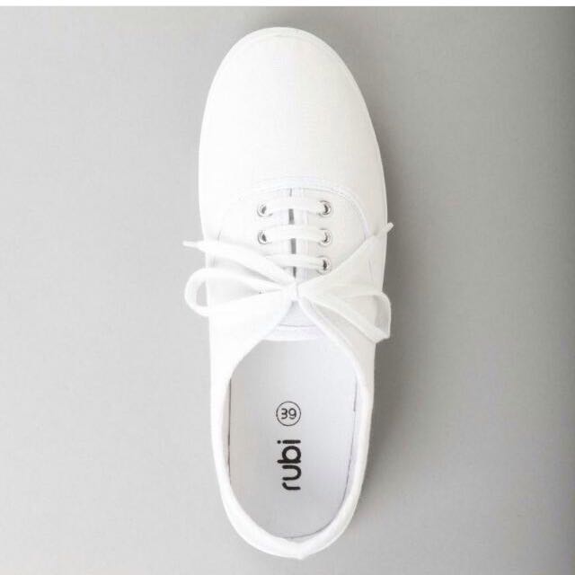 White sneakers cotton best sale on
