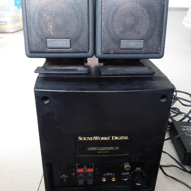 Creative cambridge best sale soundworks 2.1