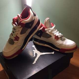 Nike Air Jordan 4