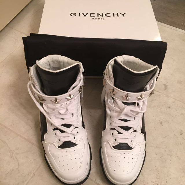 Authentic Givenchy White Leather Star Tyson High Top Sneakers