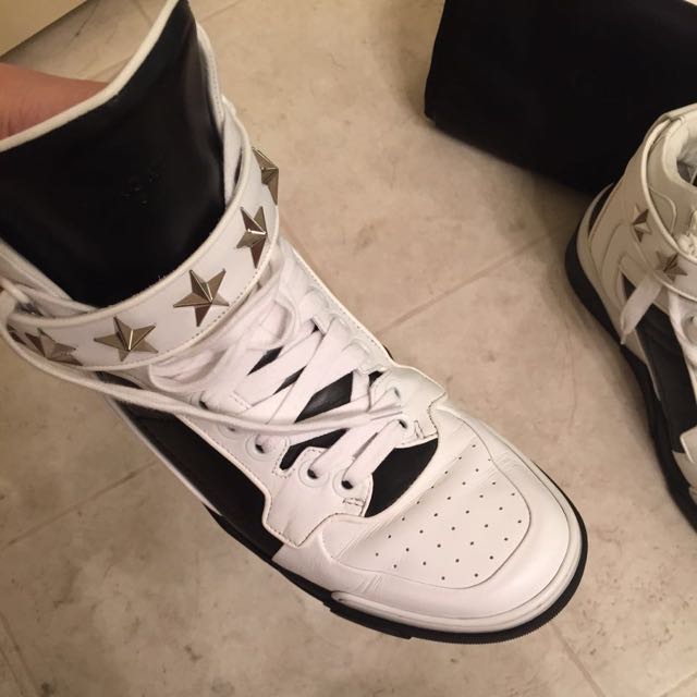 Authentic Givenchy White Leather Star Tyson High Top Sneakers