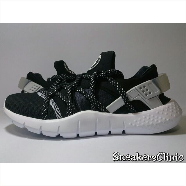 Nike huarache nm oreo clearance