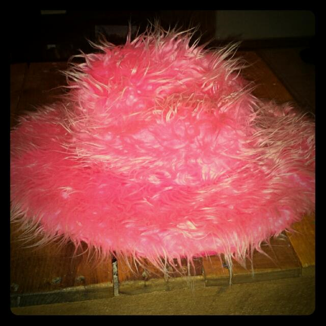 Pink fuzzy top hat clearance