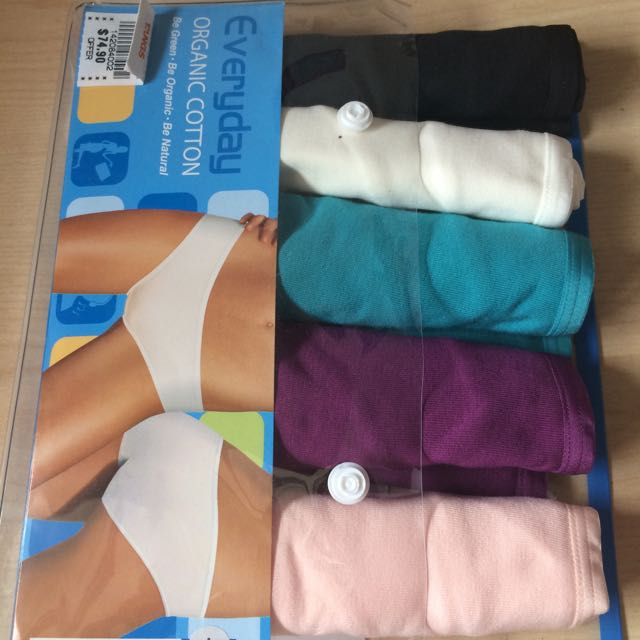 SLOGGI Everyday Organic Cotton bra, Women's Fashion, New Undergarments &  Loungewear on Carousell