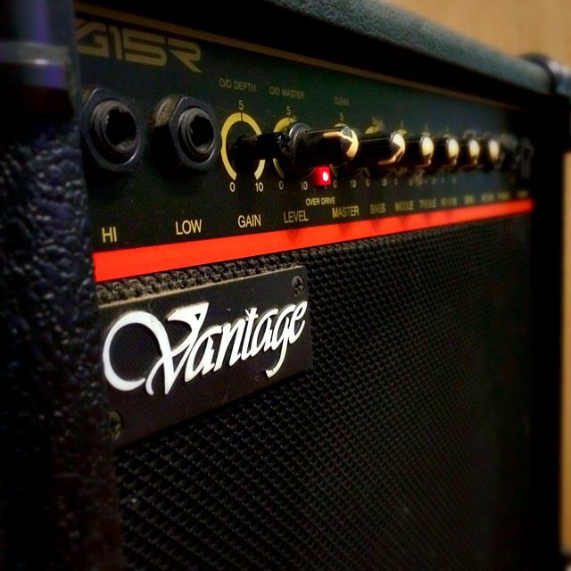 Vantage VG15R Electric Guitar 15 W Amplifier With Reverb, Hobbies