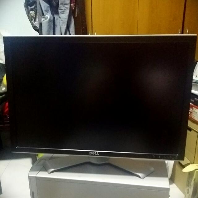 Dell 24 Inch Professional Monitor Ultrasharp 2407wfp Electronics On Carousell