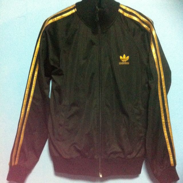 Black and gold clearance adidas jacket womens