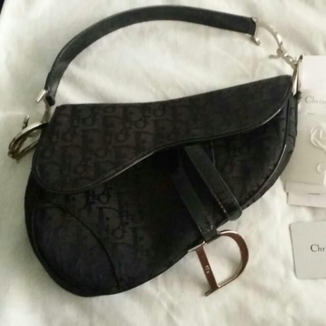 Christian Dior Saddle Bag Women S Fashion On Carousell