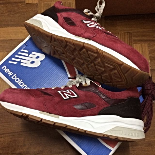 new balance 1600 burgundy