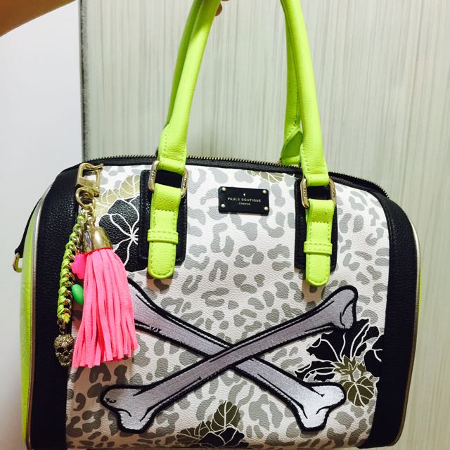 Paul's boutique skull bag shop