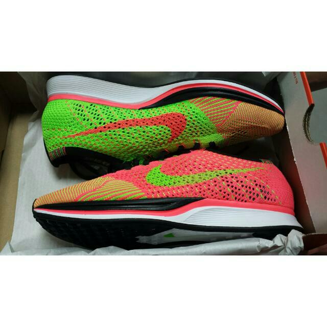 Flyknit racer hyper punch 2025