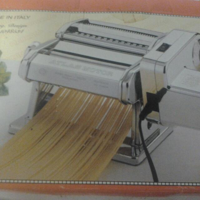 Spaghetti & pasta maker, TV & Home Appliances, Kitchen Appliances