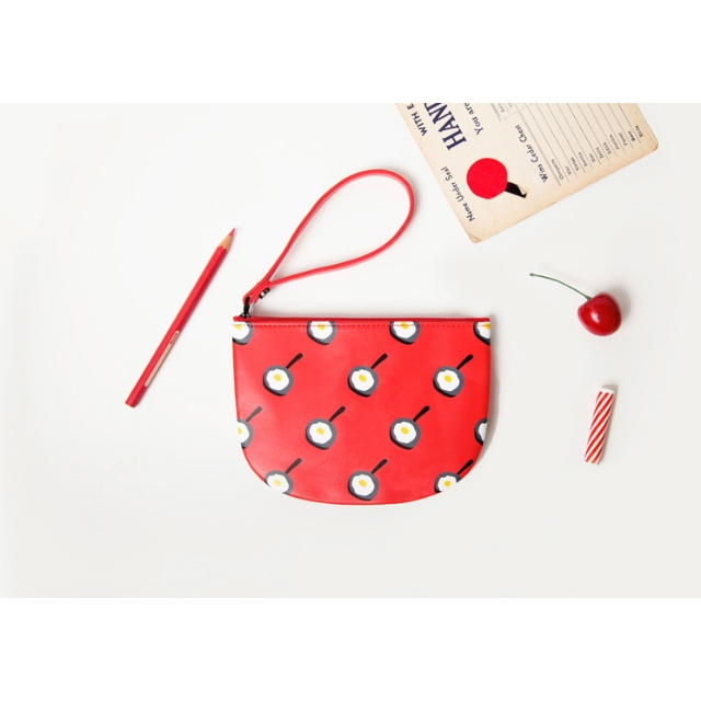 Semi Circle Pouch By Yizi Women S Fashion On Carousell