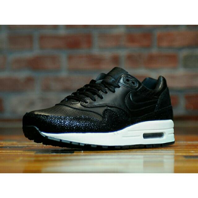 air max 1 stingray