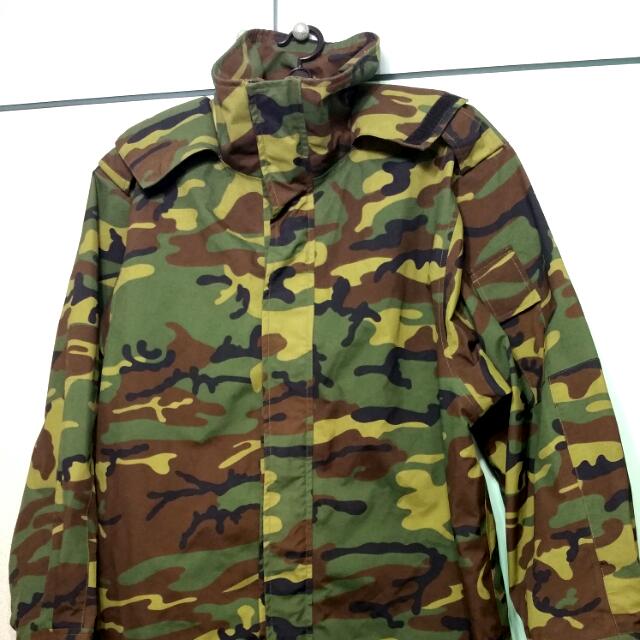 Saf Army Camo Goretex Jacket Men S Fashion On Carousell