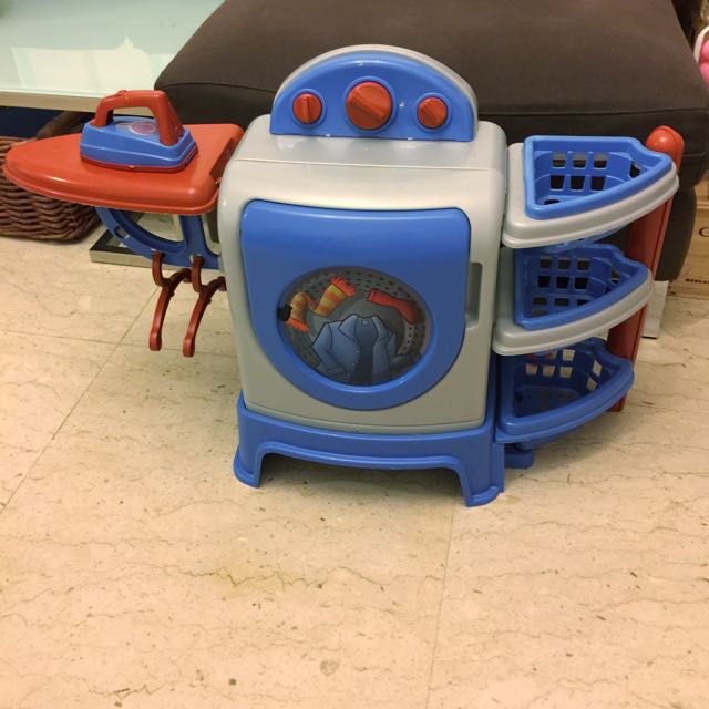 Laundry Center Set American Plastic Toy, Hobbies & Toys, Toys & Games