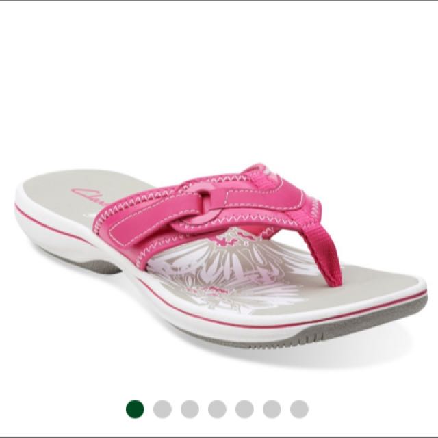 clarks beach sandals