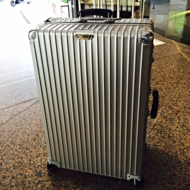 Rimowa classic flight 29 best sale